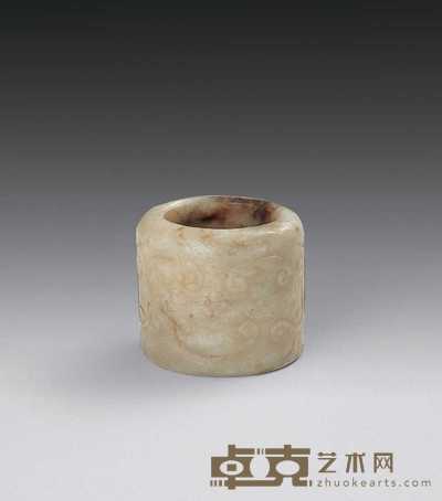 清 青白玉刻勾云纹扳指 直径2.2cm